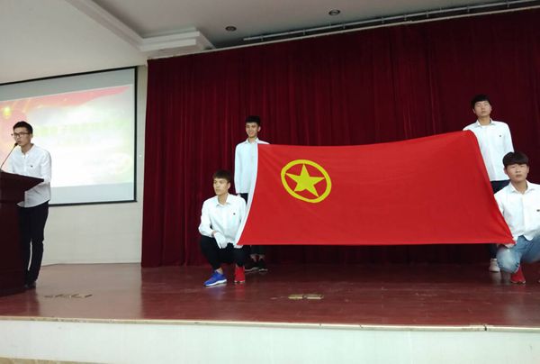说明:http://www.ahdy.edu.cn/_upload/article/images/27/a0/b70f22904ad6b5cb793951322340/5b7f1aa4-46bc-41e5-846d-a97b42e9e23a.jpg